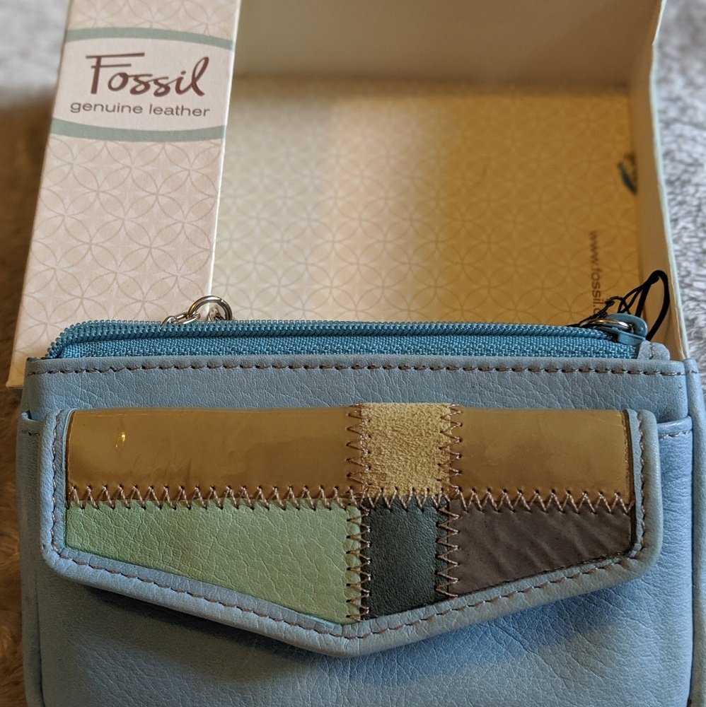 Fossil wallet
